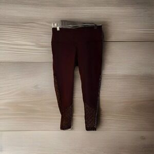 Victoria's Secret M Victoria Sport Metallic Mesh Knockout Tight‎ Leggings Maroon